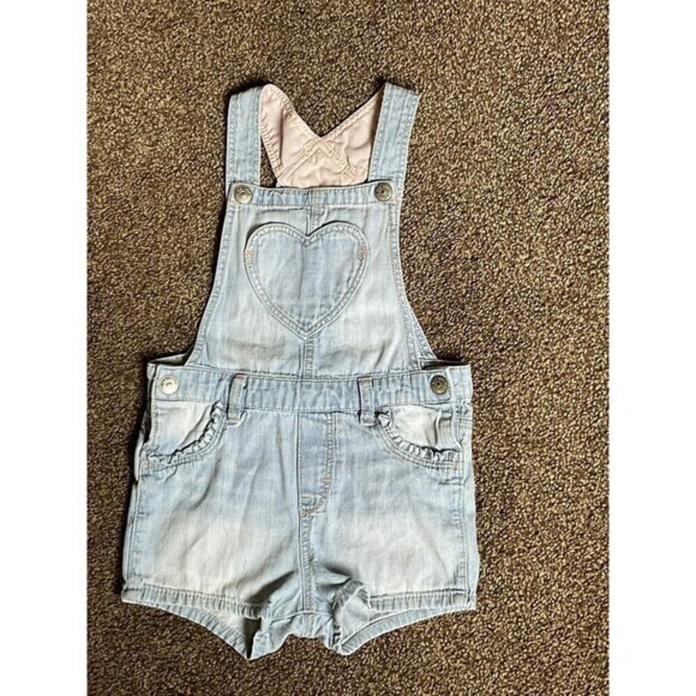 H & M Denim Shortall With A Heart Size 1.5-2 Year‎ Old